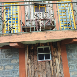 COTTAGE ATTIC BALCONY